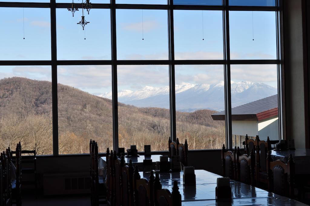 Highland Furano Hotel Exterior photo