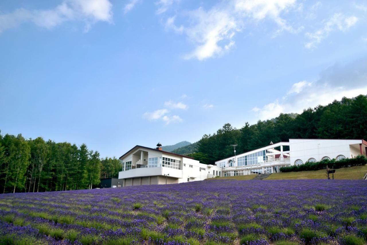 Highland Furano Hotel Exterior photo